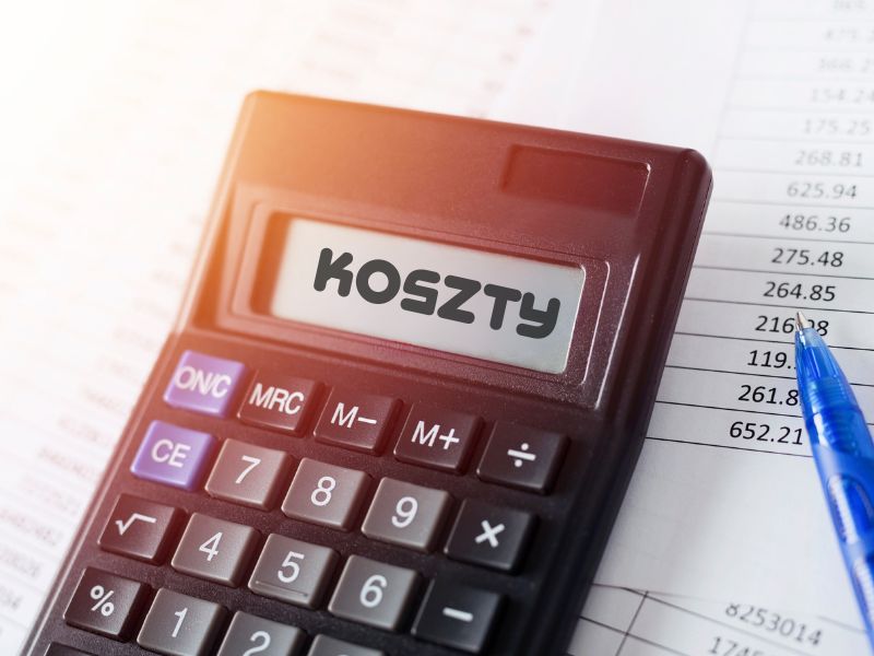 koszty operacyjne rosną